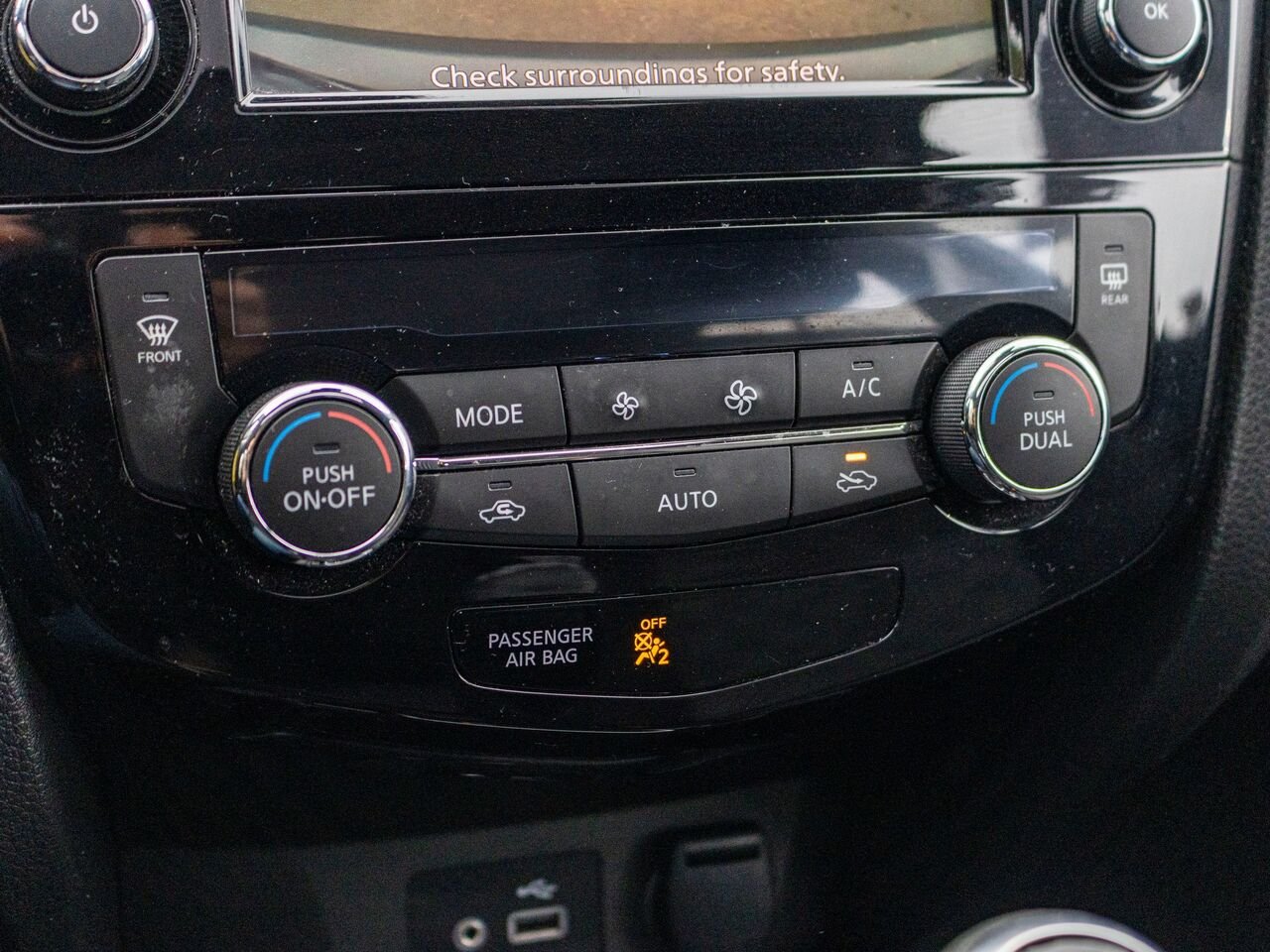2019 Nissan Qashqai SV AWD Grey Châteauguay - photo #17