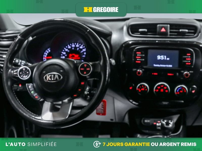 2019 Kia Soul Red Laval - photo #16