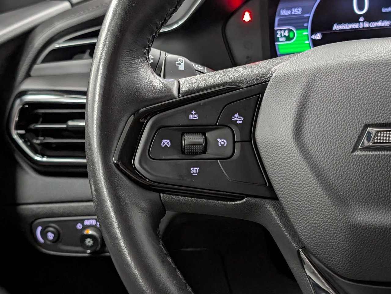 2023 Chevrolet Bolt EUV LT Saint-Eustache - photo #20
