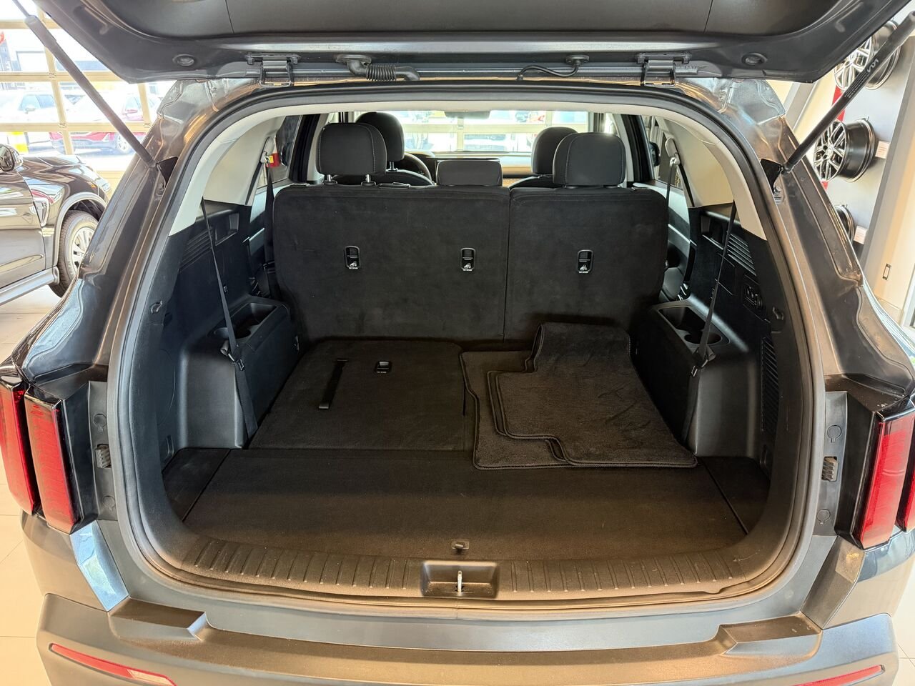 2023 Kia Sorento Grey Saint-Eustache - photo #6