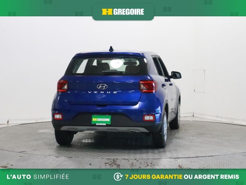 2020 Hyundai Venue Blue Blainville - photo #10