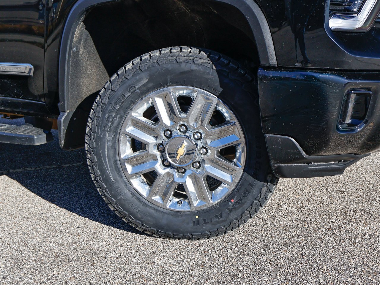 2024 Chevrolet Silverado 3500HD 4WD Crew Cab 159 High Country Black Sherwood Park - photo #4