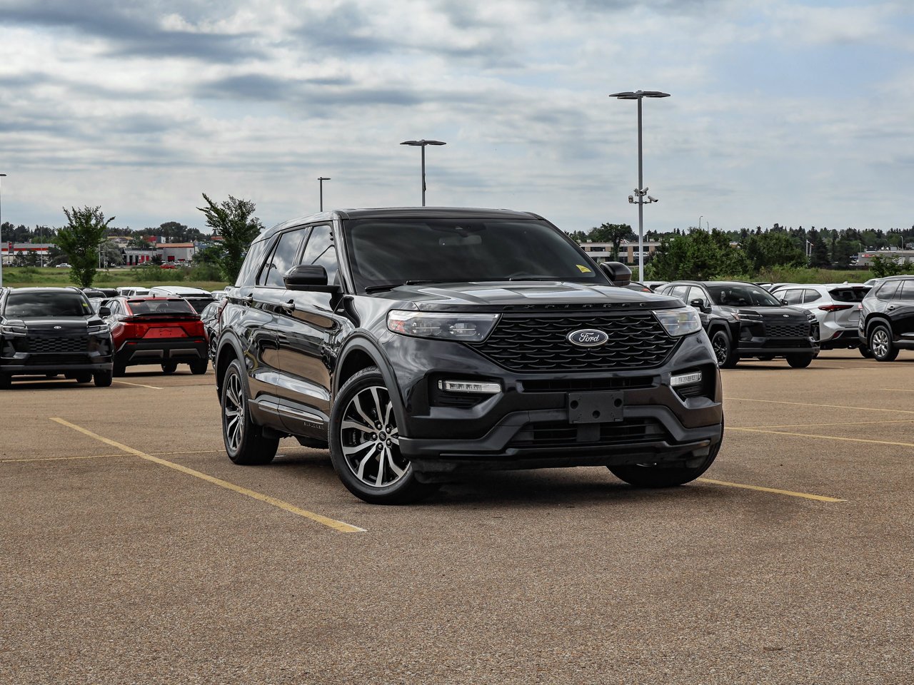 2022 Ford Explorer ST-Line 4WD Black Sherwood Park - photo #1