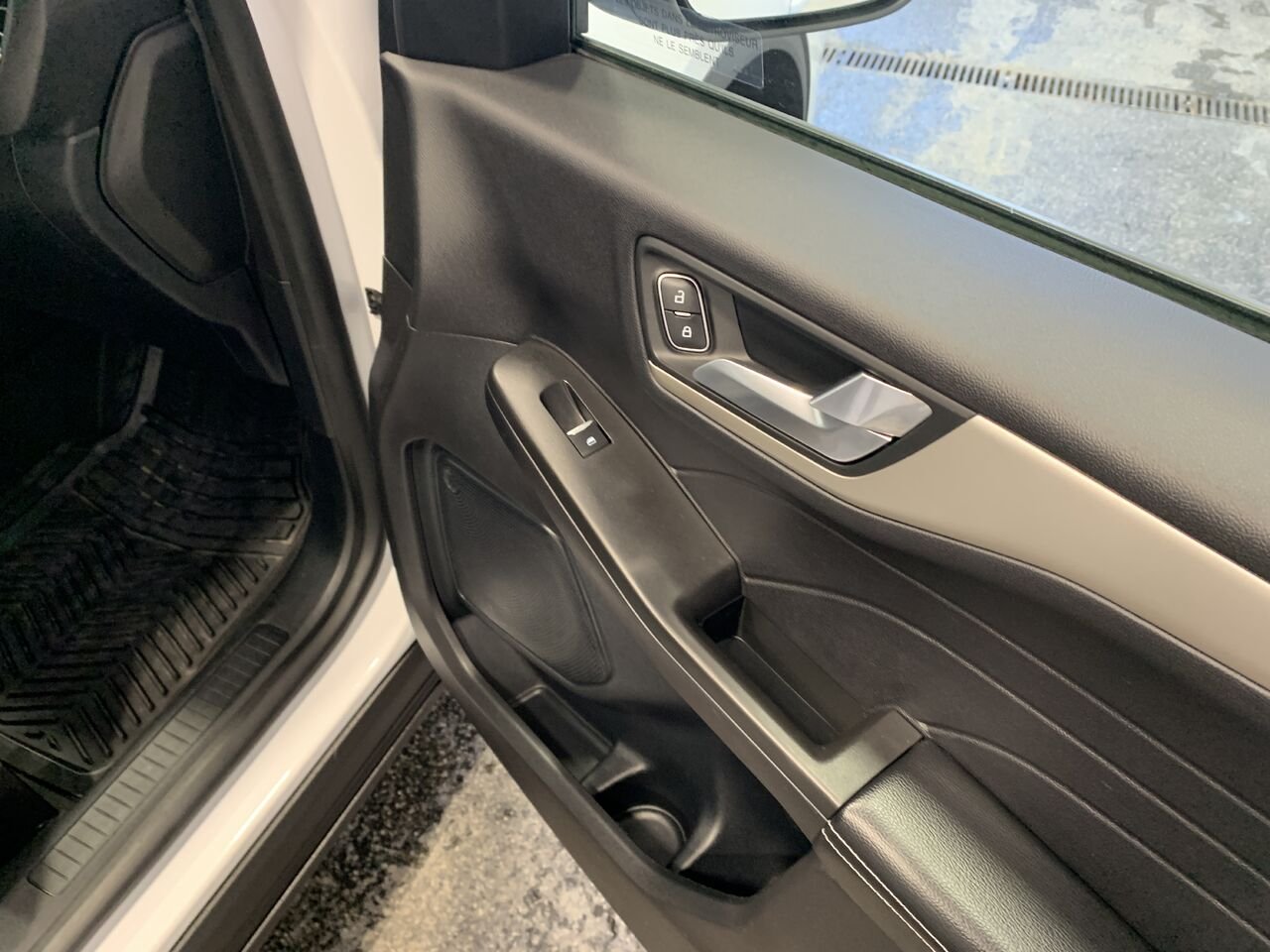 2021 Ford Escape ESCAPE SE AWD White Châteauguay - photo #16
