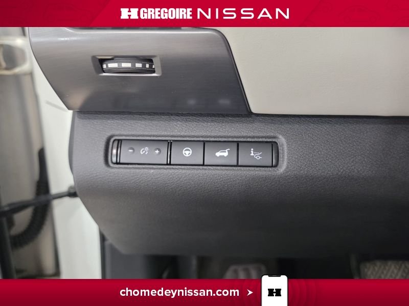2024 Nissan Pathfinder White Laval - photo #14