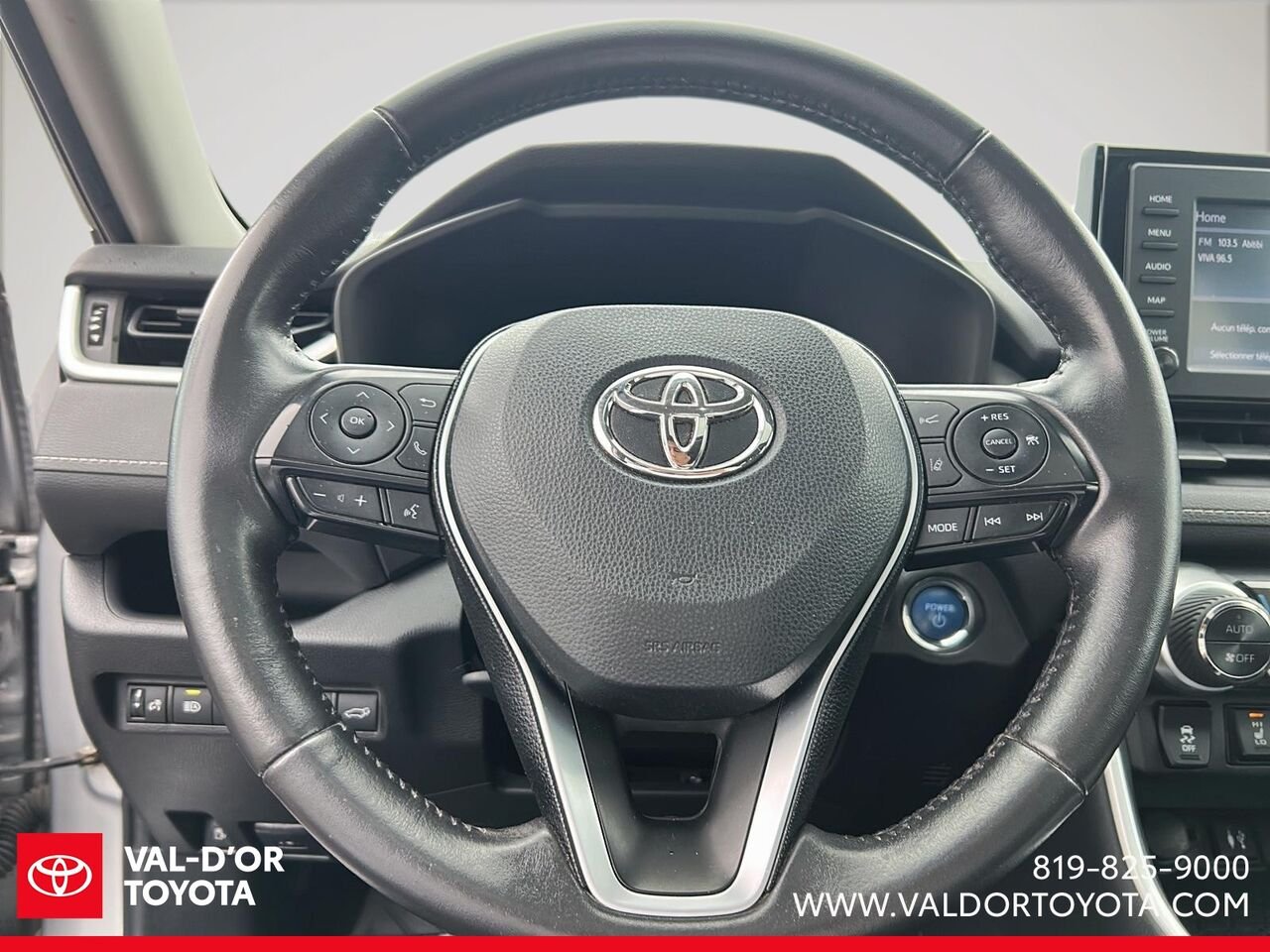 Toyota RAV4 XLE hybride 2019 Ciel argent métallisé Val-d'Or - photo #10