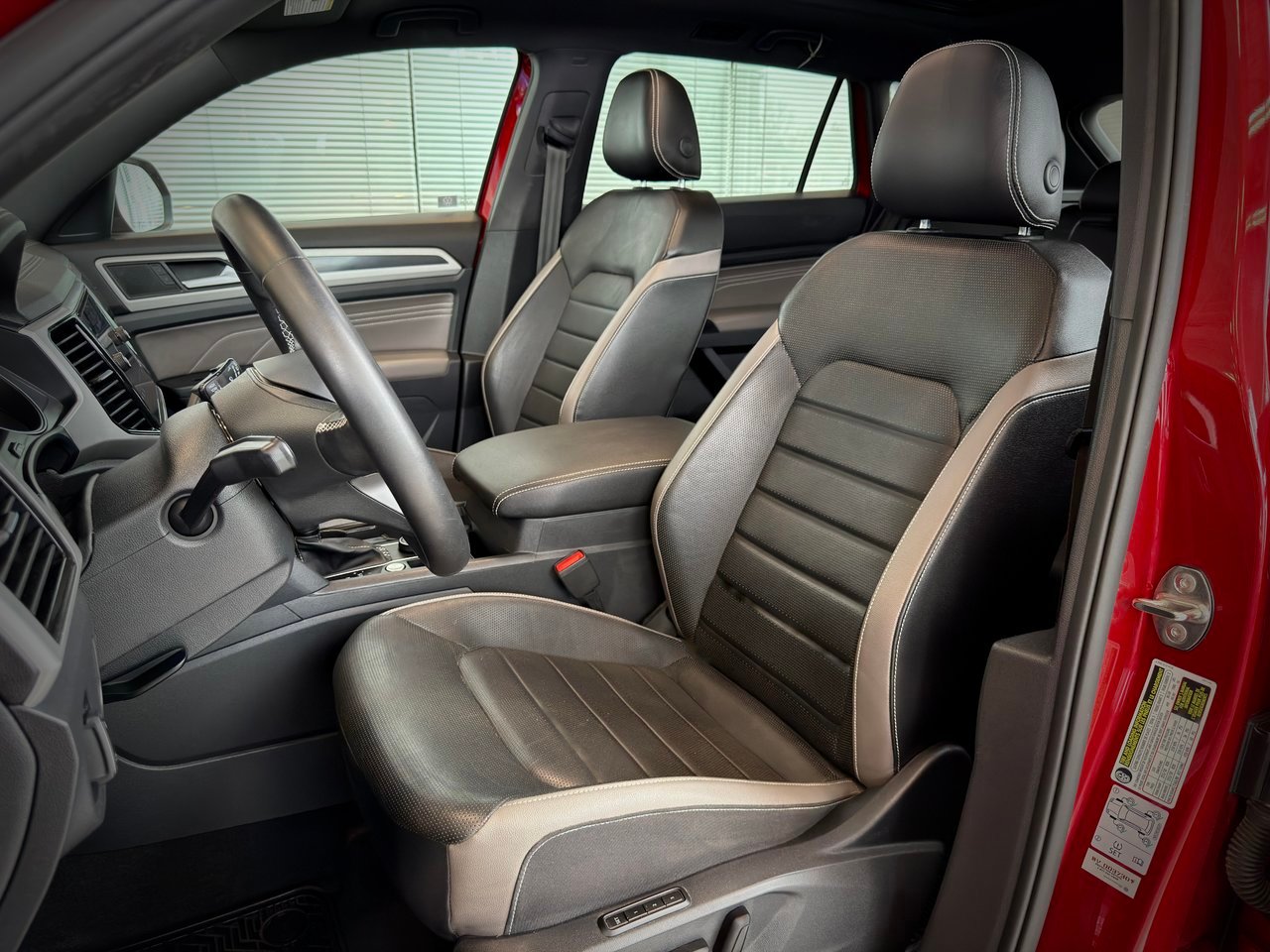 2021 Volkswagen Atlas Cross Sport Red Notre-Dame-des-Prairies - photo #18