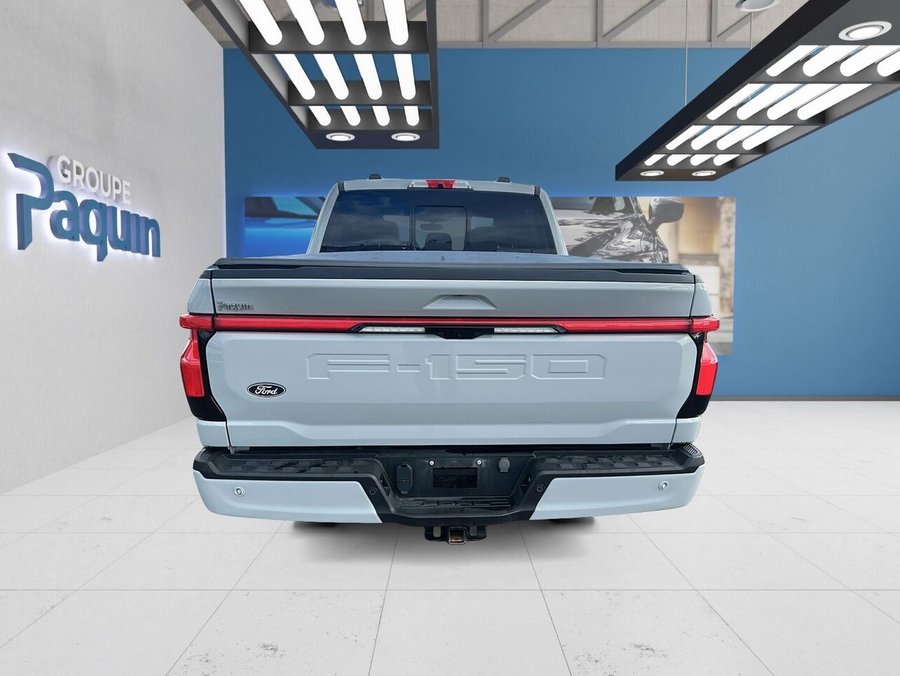 Ford F-150 Lightning LARIAT cabine SuperCrew 4RM caisse de 5,5 pi 2024