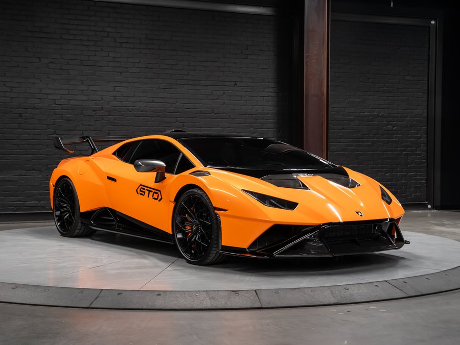 2022 Lamborghini Huracan 2022 Orange