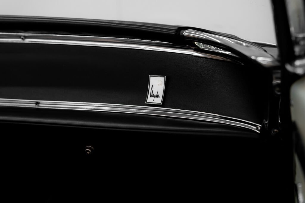 Chrysler 300 K | *PRICE IN USD* - CAR IN MILES 1964 Noir Kirkland - photo #32