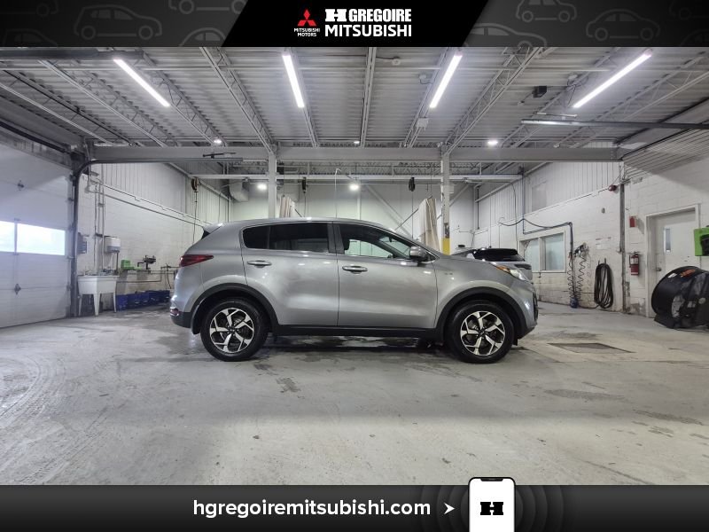 2020 Kia Sportage Grey Blainville - photo #10