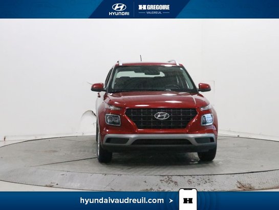 2024 Hyundai Venue Preferred IVT Red