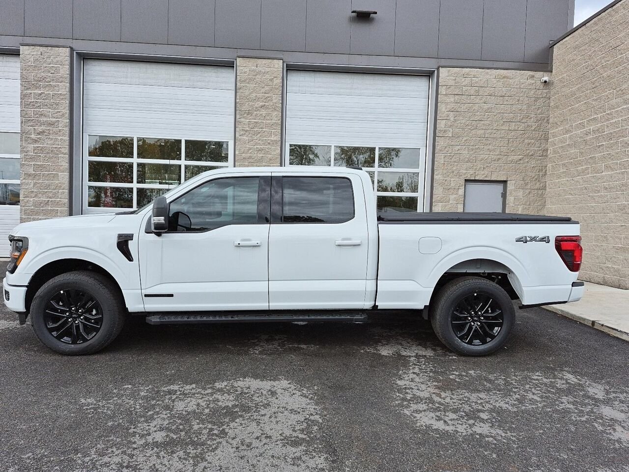 2026 Ford F-150 Oxford White Saint-Jérôme - photo #2