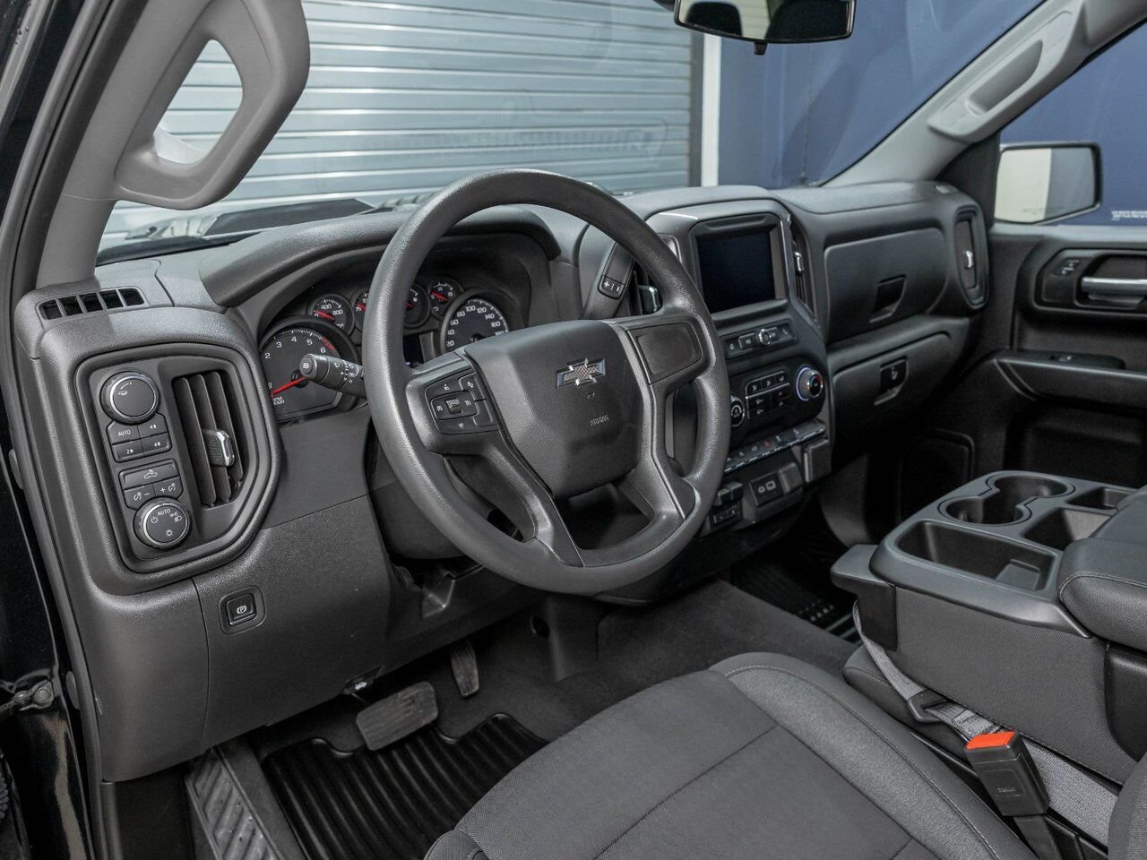 Chevrolet Silverado 1500 CUSTOM TRAIL BOSS CREW 4X4 *CARPLAY* BEDLINER WIFI 2024 Noir Saint-Jérôme - photo #1