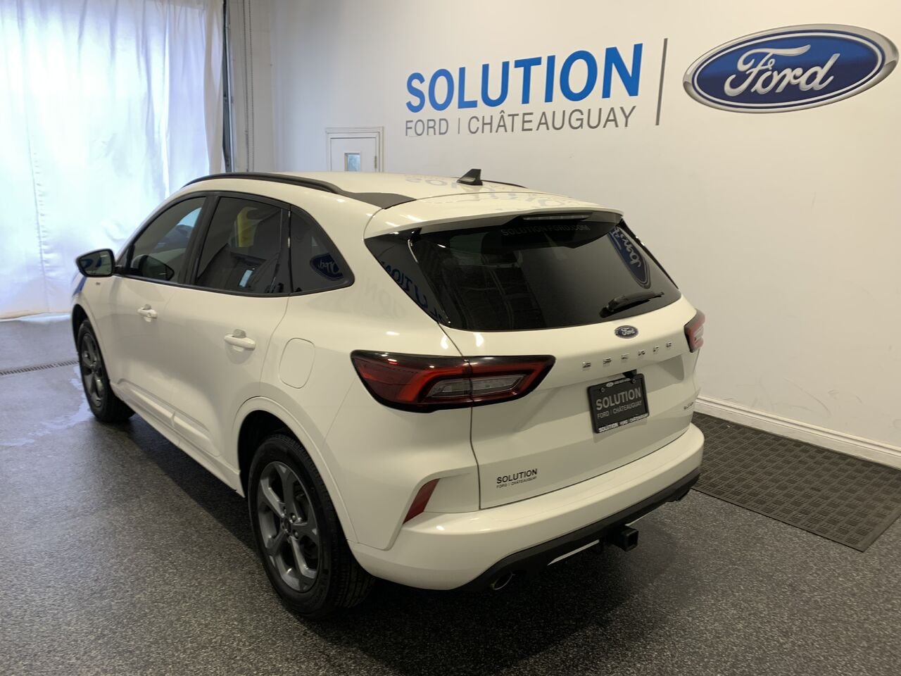 2024 Ford Escape ST-LINE AWD ST-Line Select TI White Châteauguay - photo #10