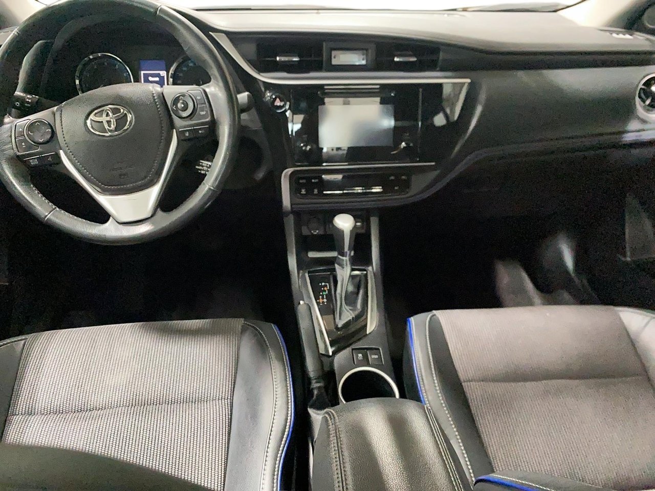 Toyota Corolla 2018 blanc Baie-Comeau - photo #8