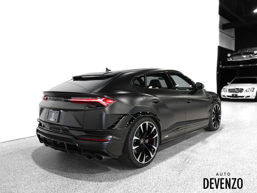 2023 Lamborghini Urus 2023 Black