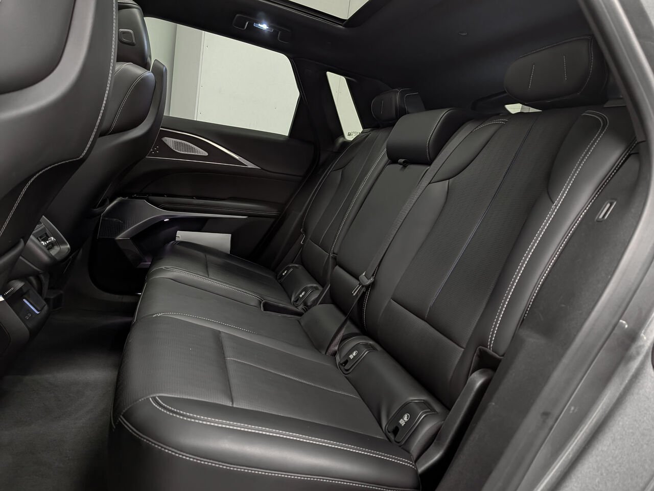 CADILLAC LYRIQ EV LUXURY RWD 1SE 2023 gray Sherbrooke - photo #9