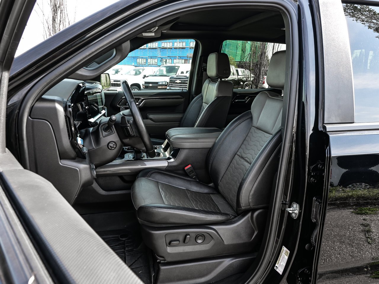 2024 Chevrolet Silverado 1500 4WD Crew Cab 147 ZR2 Black Sherwood Park - photo #16