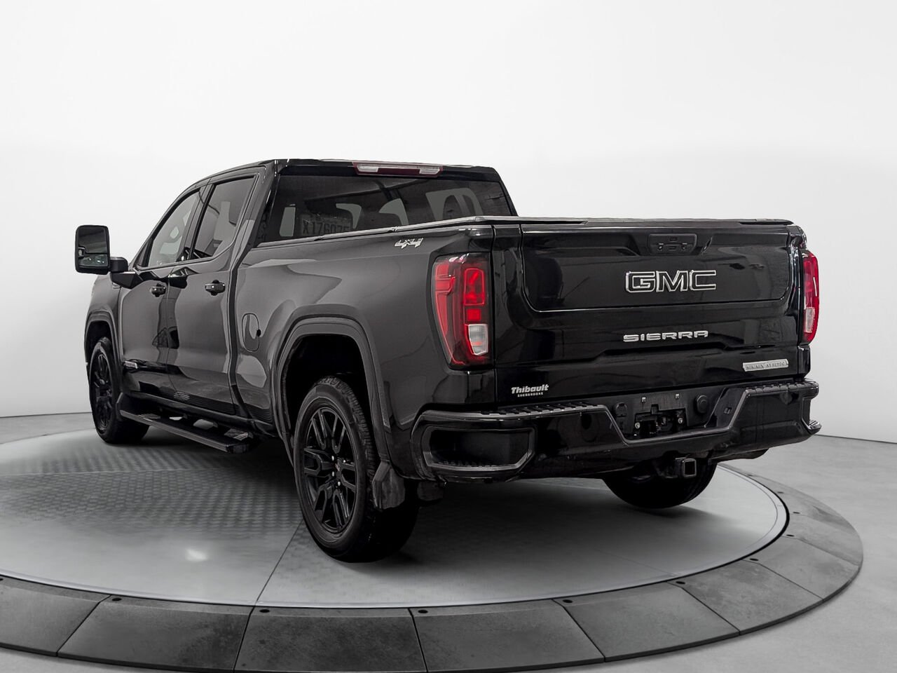 GMC Sierra 1500 4WD Crew Cab elevation Moteur 5.3L 2021 Noir Sherbrooke - photo #2