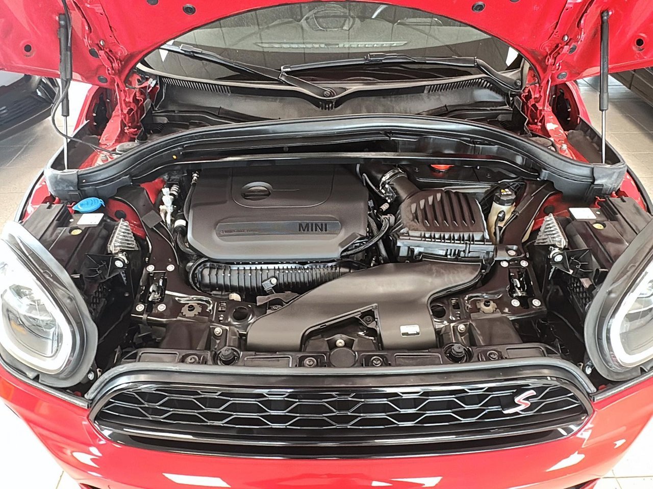 2024 MINI Countryman Cooper S Red Baie-Comeau - photo #8