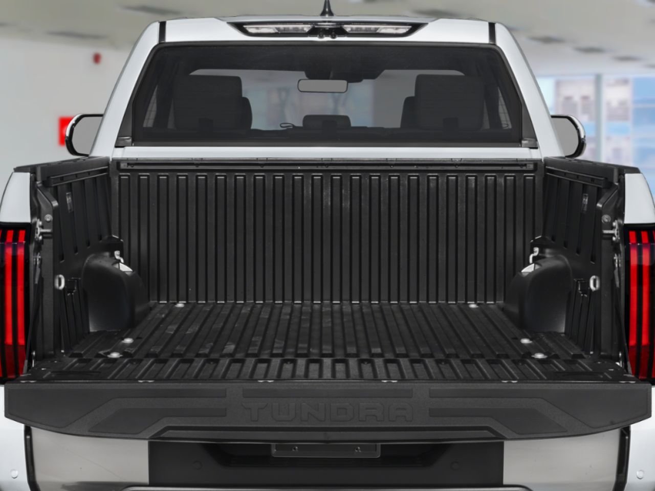 Toyota TUNDRA 4X4 Limited CrewMax 4x4 caisse longue 2026 Blanc Sherbrooke - photo #9