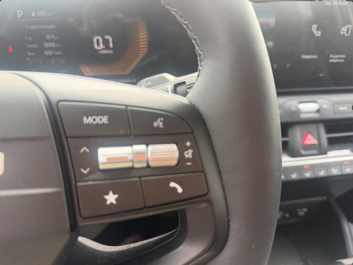 2025 Kia K4 White  - photo #9