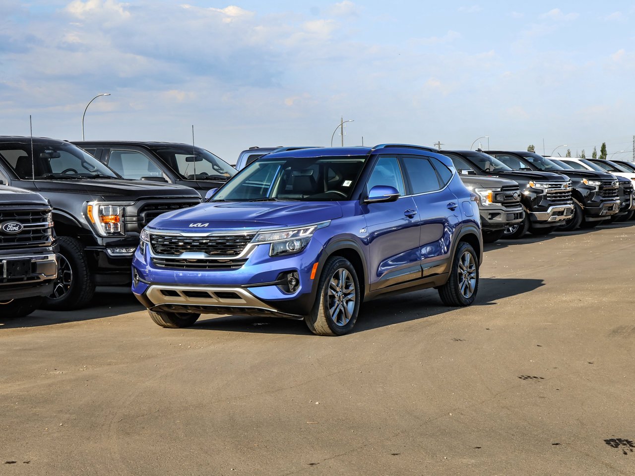2023 Kia Seltos EX AWD Blue Sherwood Park - photo #3