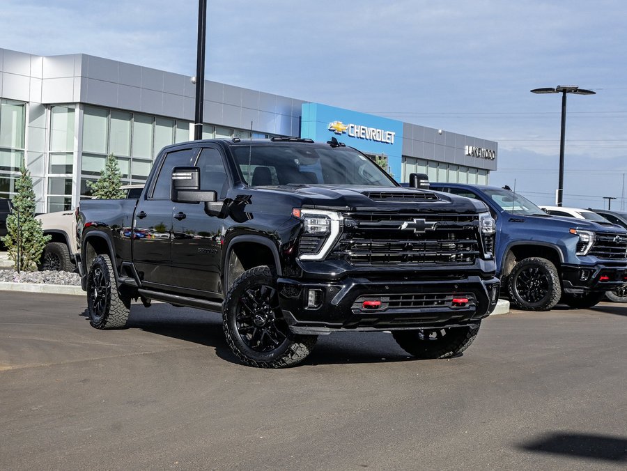 2025 Chevrolet Silverado 3500HD LTZ Plus Trail Boss 6.6L Duramax | Power Assist Steps Black