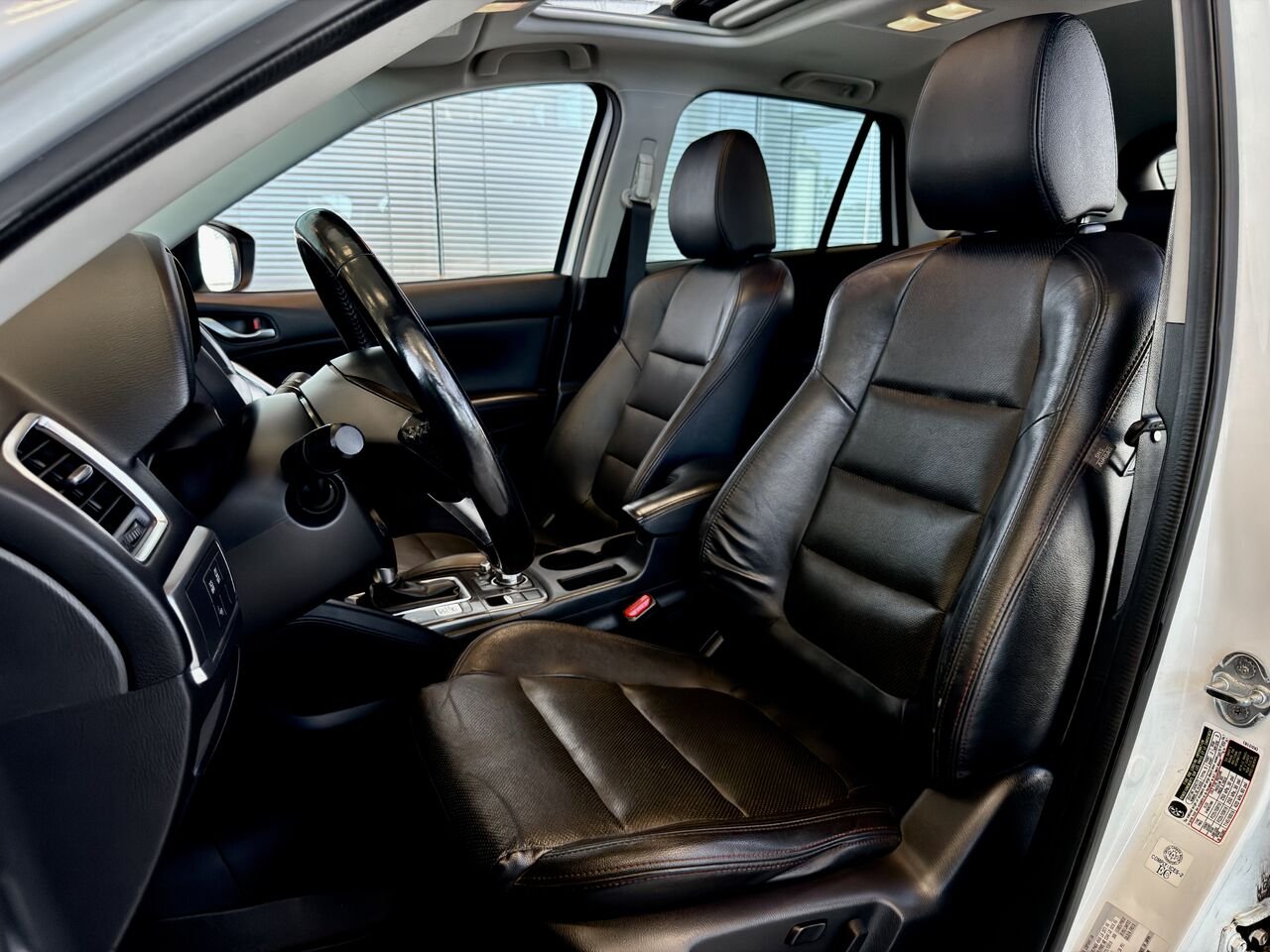 2016 Mazda CX-5 White Notre-Dame-des-Prairies - photo #16