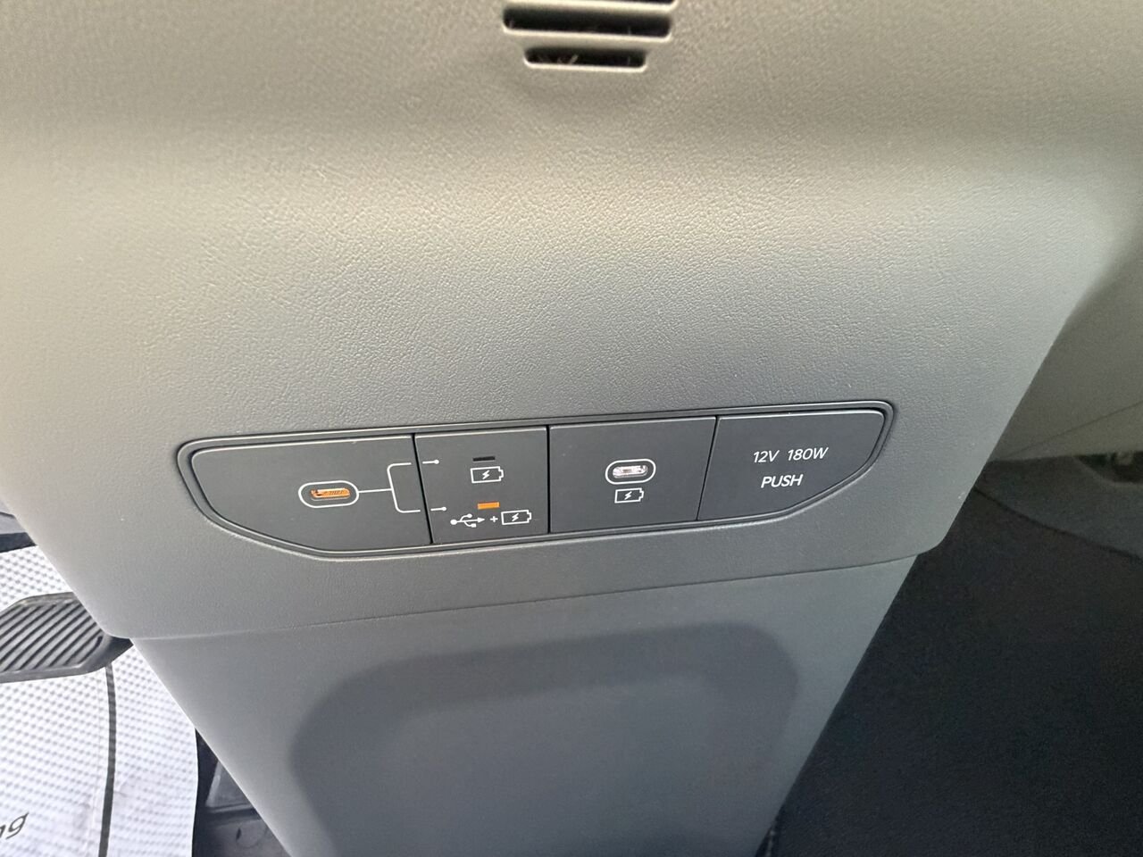 2025 Kia EV9 Land AWD White Laval - photo #34