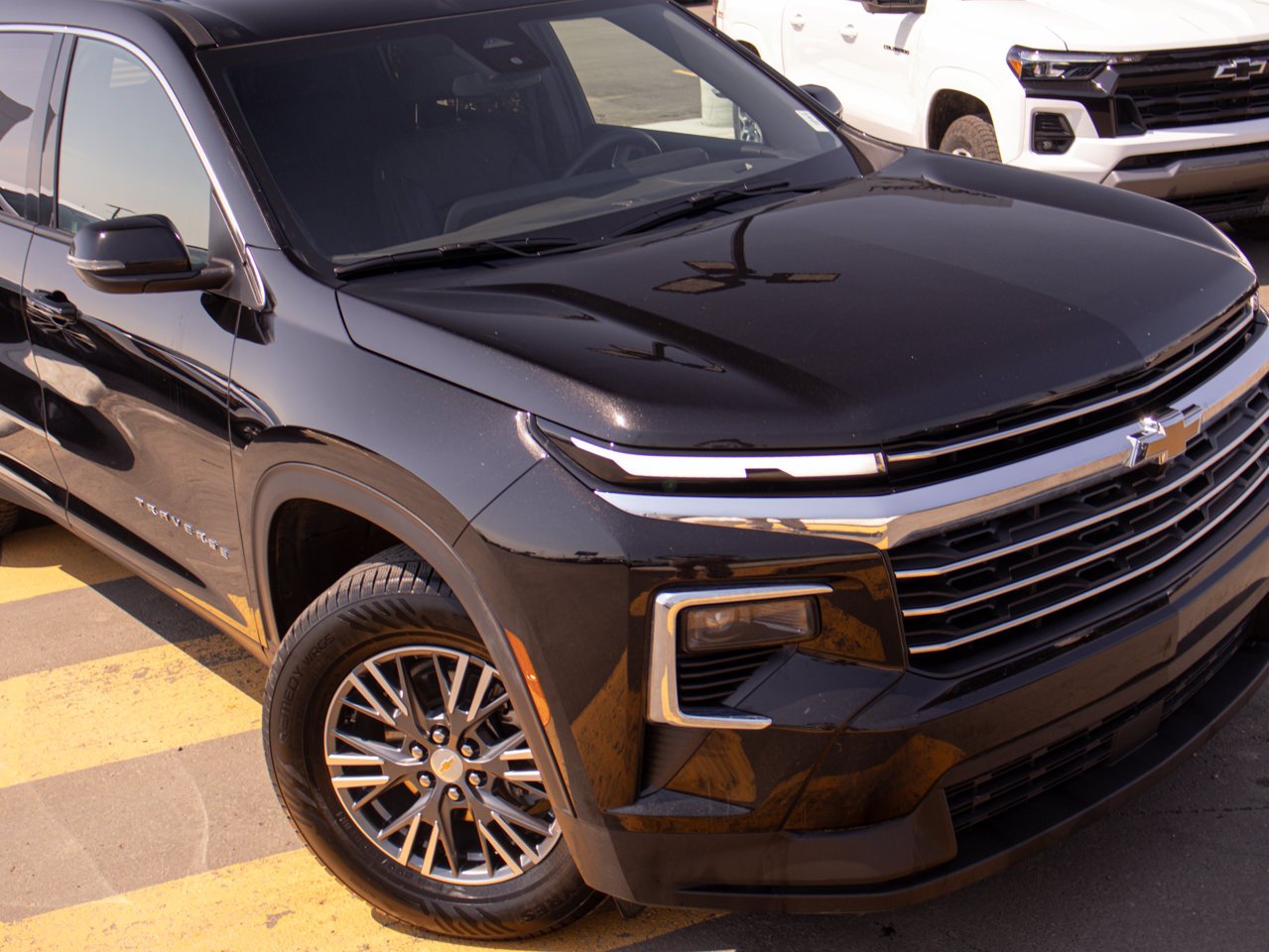 2026 Chevrolet Traverse AWD 4dr LT Black Sherwood Park - photo #15
