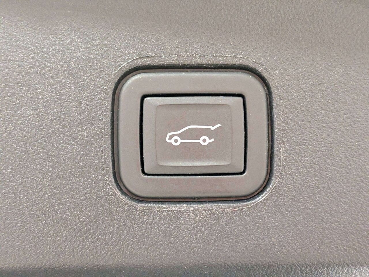 Cadillac LYRIQ 4dr Sport w/1SK 2024 Argent Val-David - photo #9