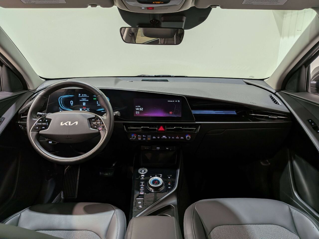2025 Kia Niro Plug-in Hybrid EX Premium FWD Grey Val-David - photo #11
