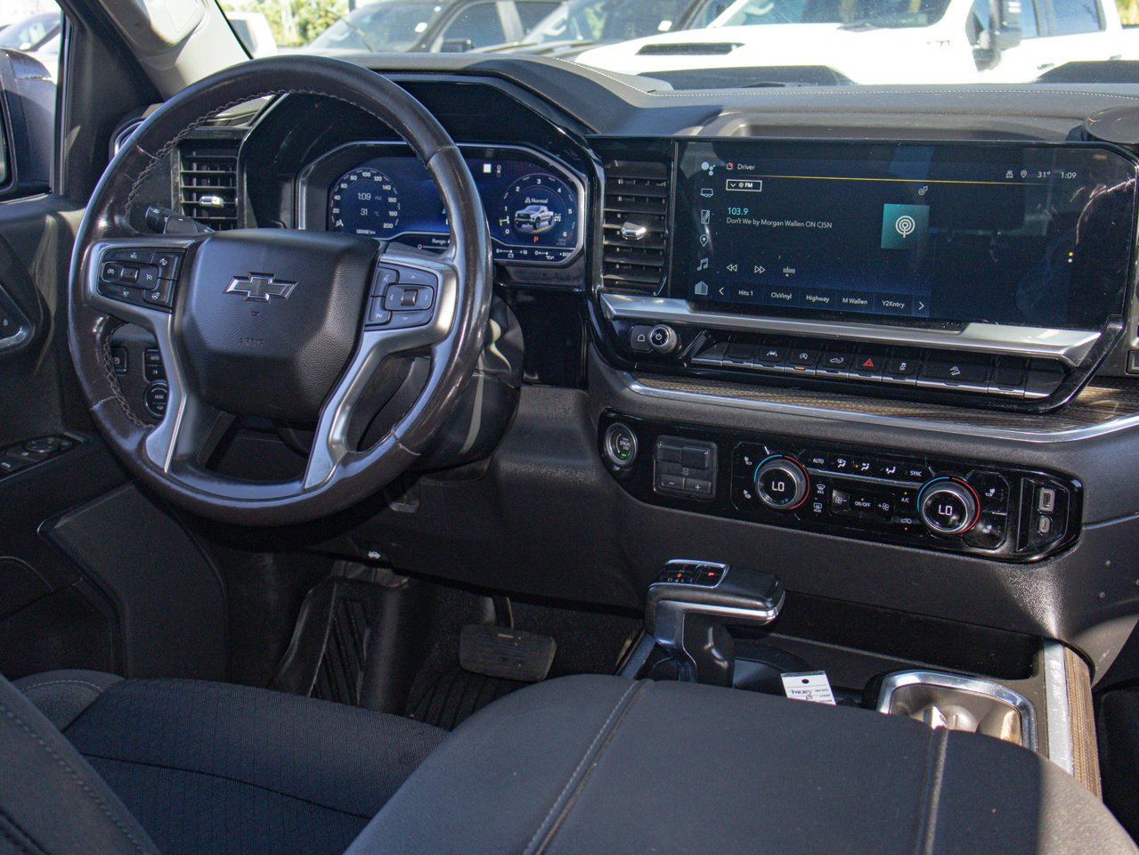 2023 Chevrolet Silverado 1500 4WD Crew Cab 147 LT Trail Boss Grey Sherwood Park - photo #29