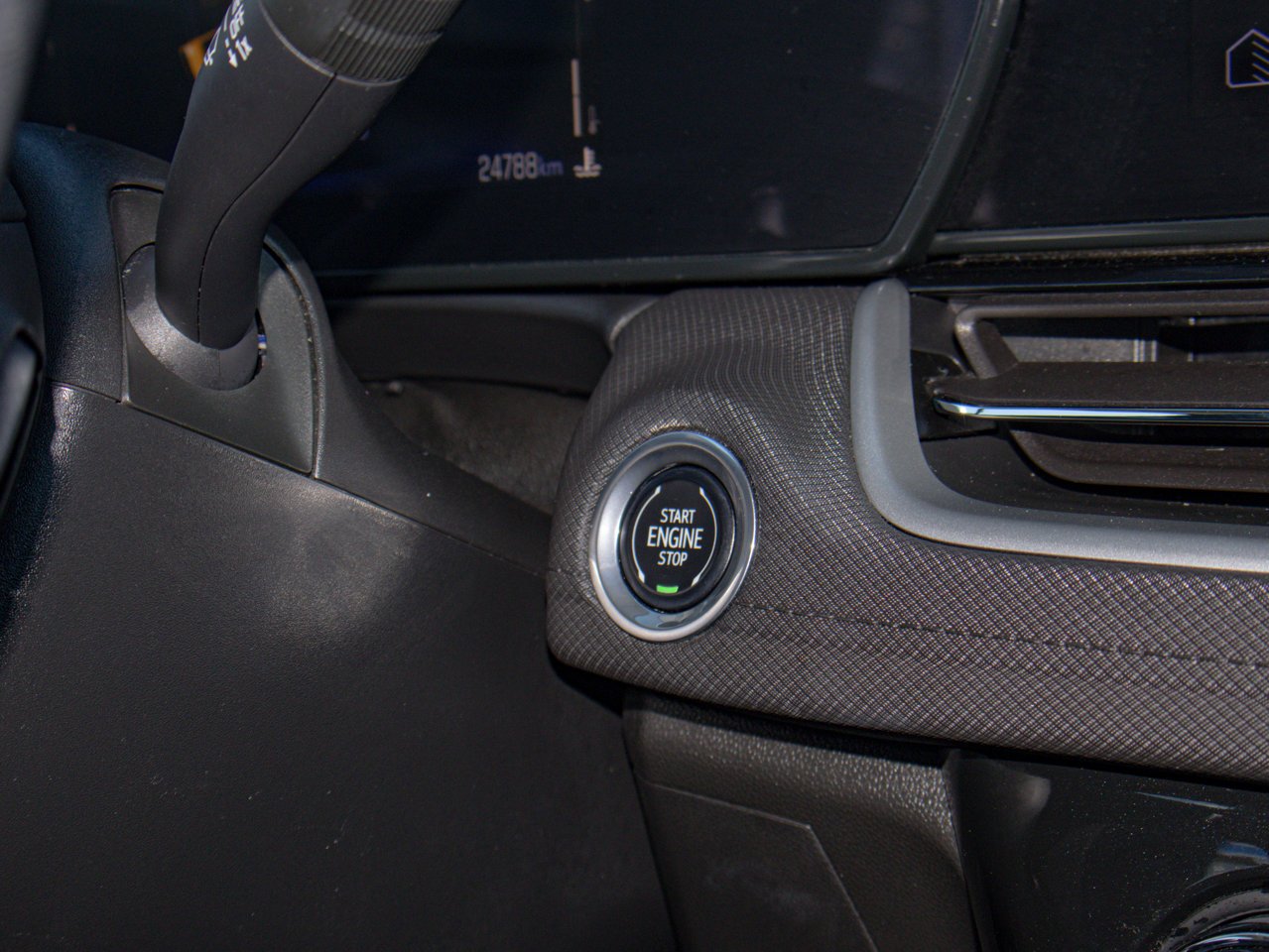 2024 Chevrolet Trailblazer AWD 4dr LT Grey Sherwood Park - photo #25