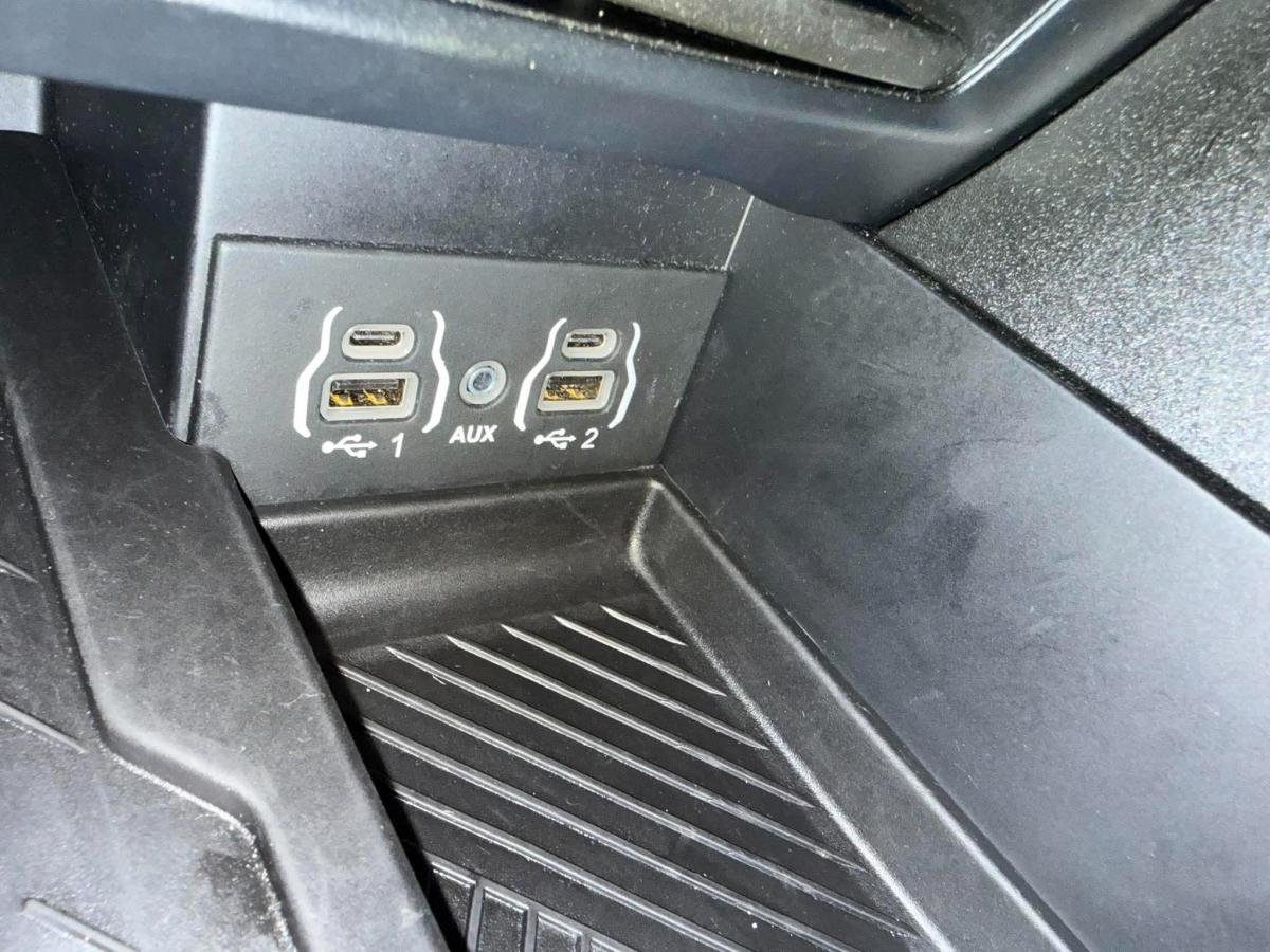 2025 Chrysler Pacifica Blue  - photo #25