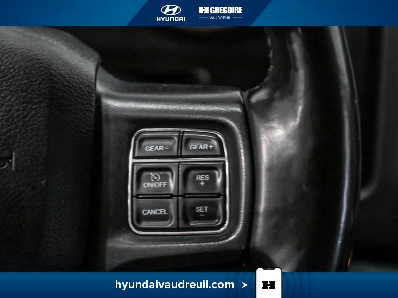Ram 1500 YW97 | Express 4x4 Crew Cab 5'7" Box 2019 Argent Laval - photo #22