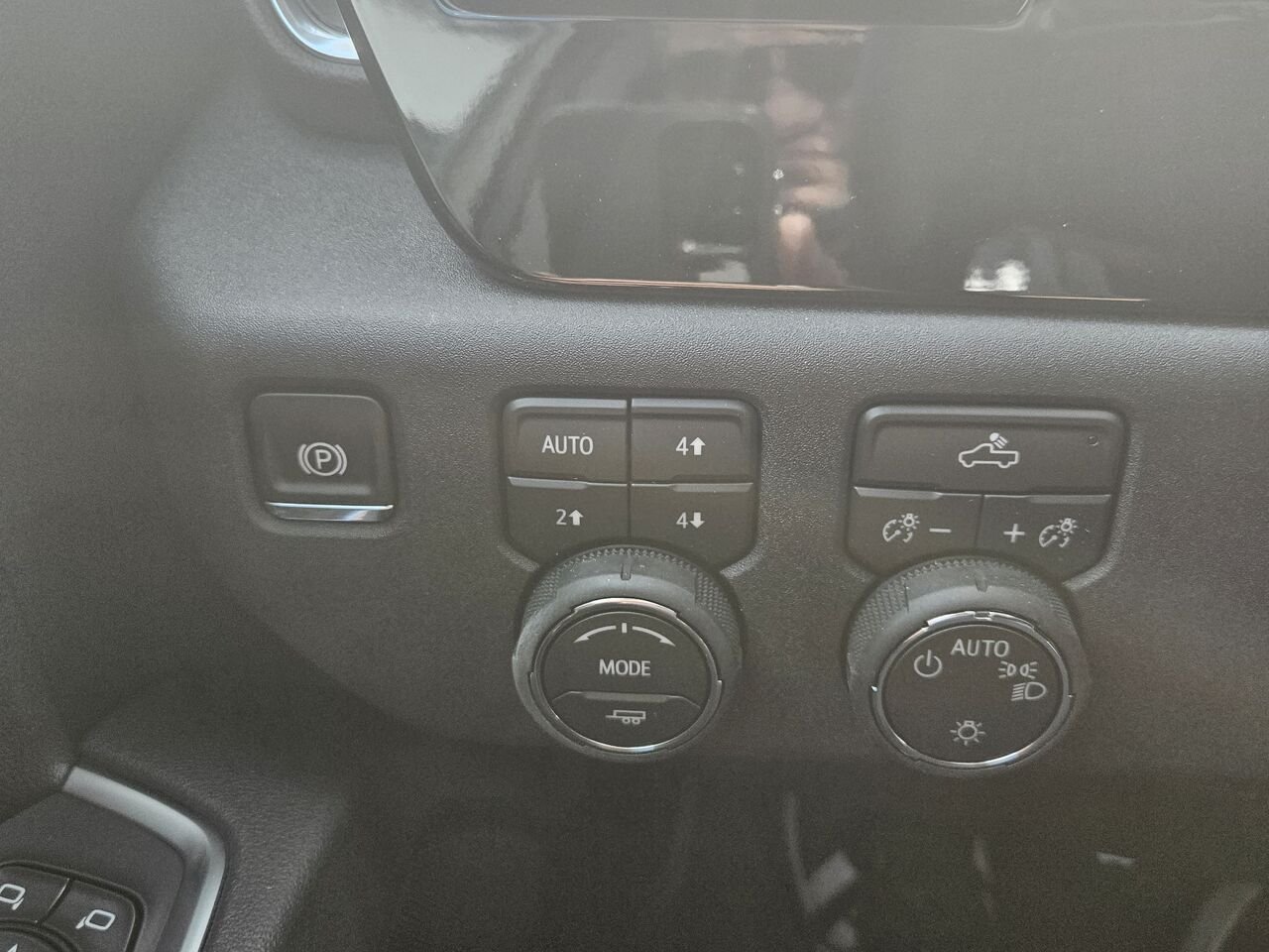 2026 Chevrolet Silverado 1500 LT cabine multiplace 4RM 147 po Black Thetford Mines - photo #12