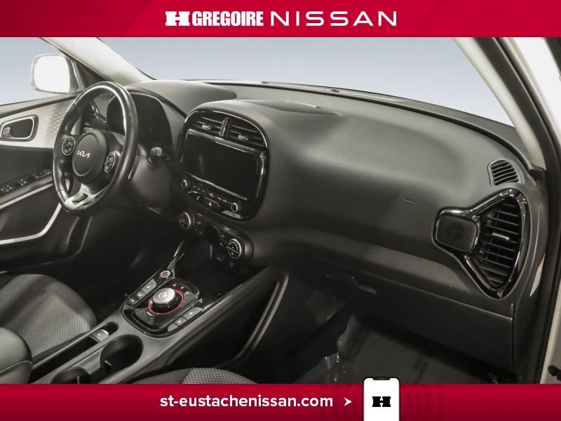 2022 Kia Soul White Saint-Eustache - photo #28