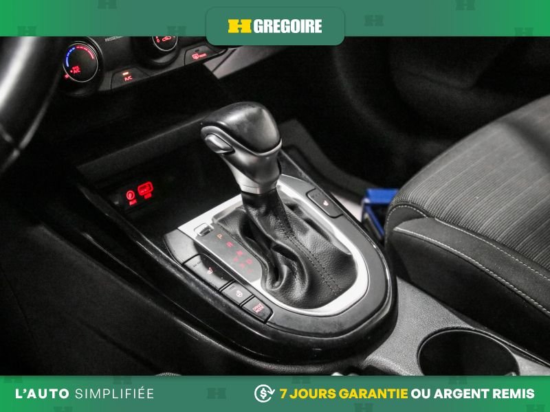 Kia Forte5 822201 | EX AUTO AC GR ELECT MAGS CAM RECUL BLEUTOOTH 2021 Bleu Laval - photo #22