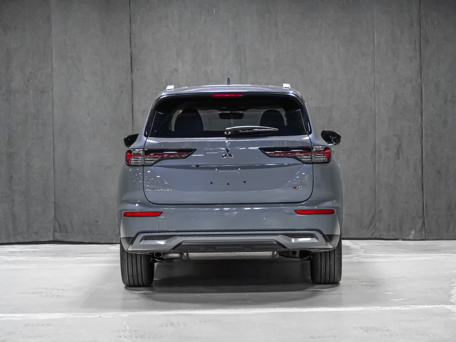 2026 Mitsubishi Outlander SEL Moonstone Grey