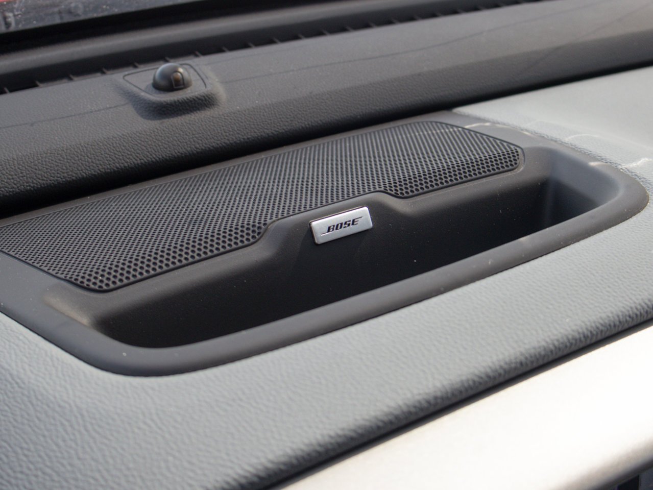 2018 Chevrolet Colorado 4WD Crew Cab 128.3 Z71 Red Sherwood Park - photo #25