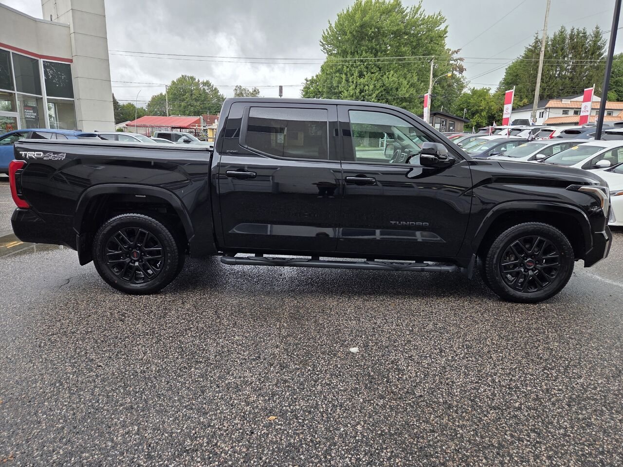 2024 Toyota TUNDRA Black Mont-Laurier - photo #3