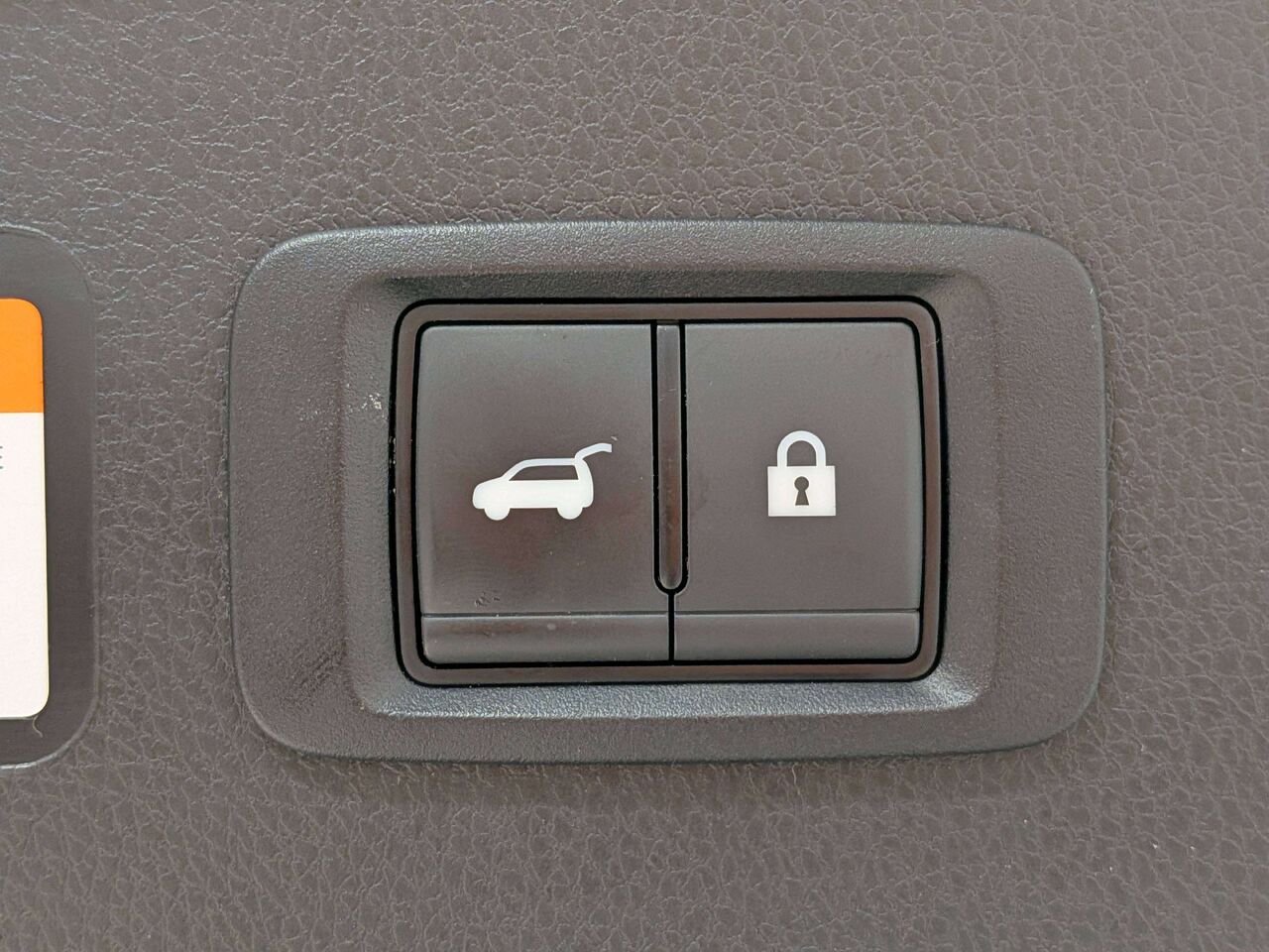 2025 Mitsubishi Eclipse Cross SEL S-AWC White Val-David - photo #9