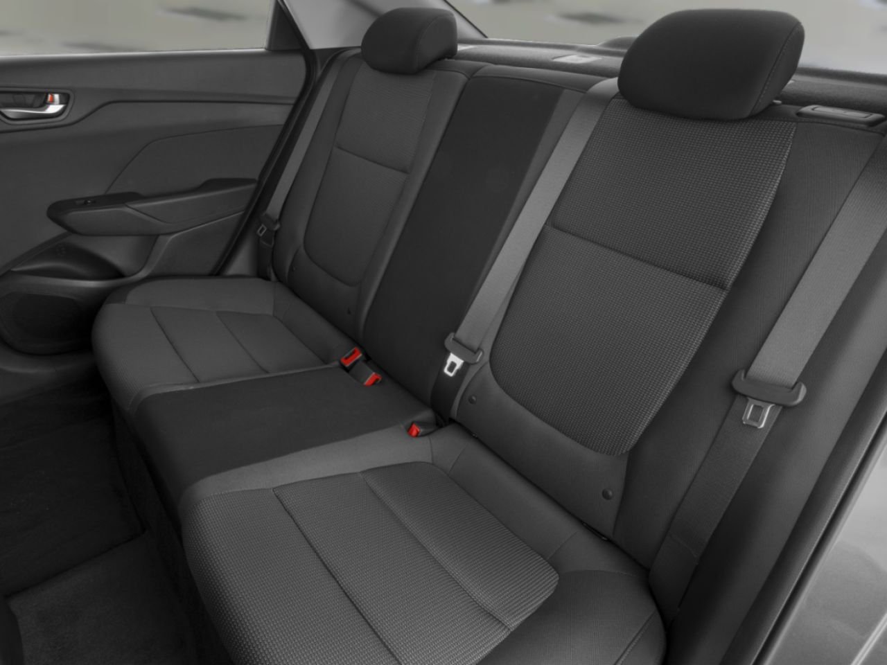 2019 Hyundai Accent Preferred 5 portes BA Silver Gatineau - photo #10