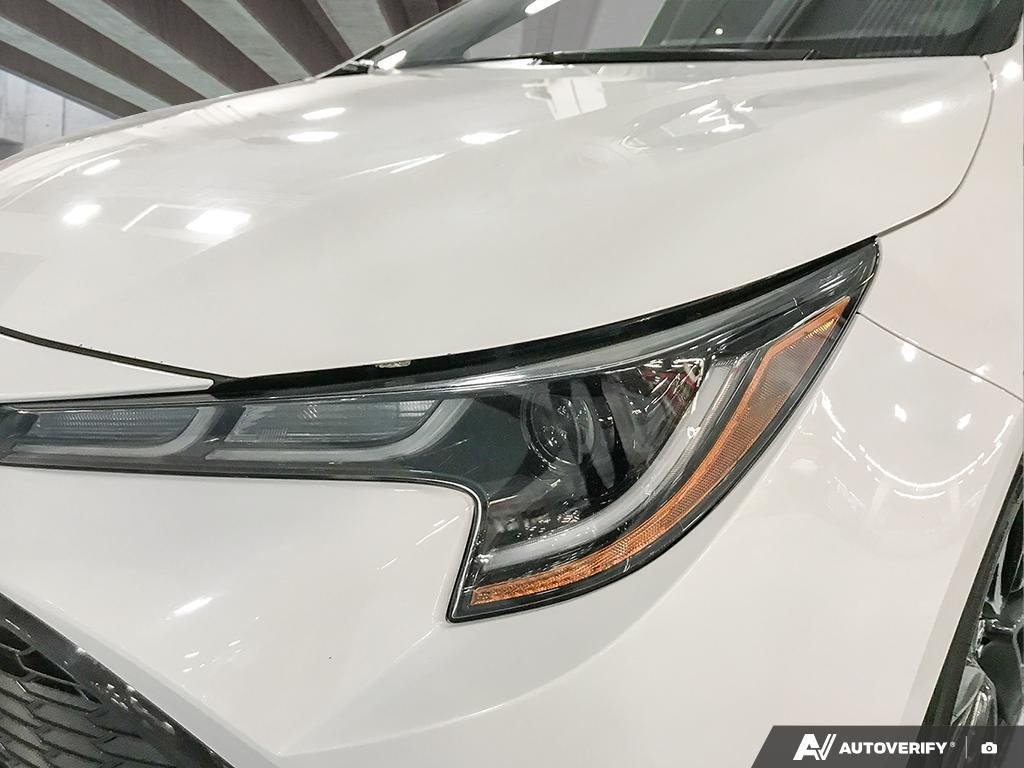 2020 Toyota Corolla Hatchback 2602172B | CVT White Edmonton - photo #7