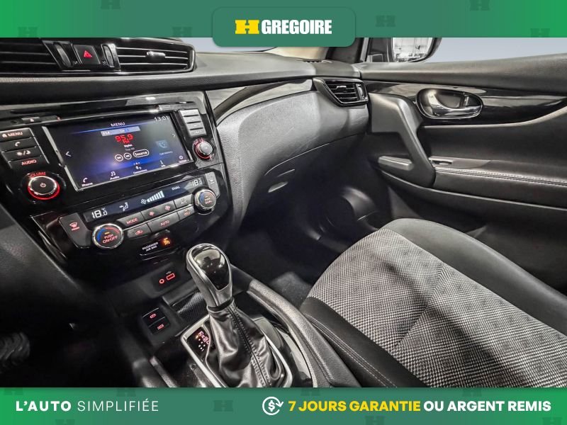 2022 Nissan Qashqai Grey Blainville - photo #22