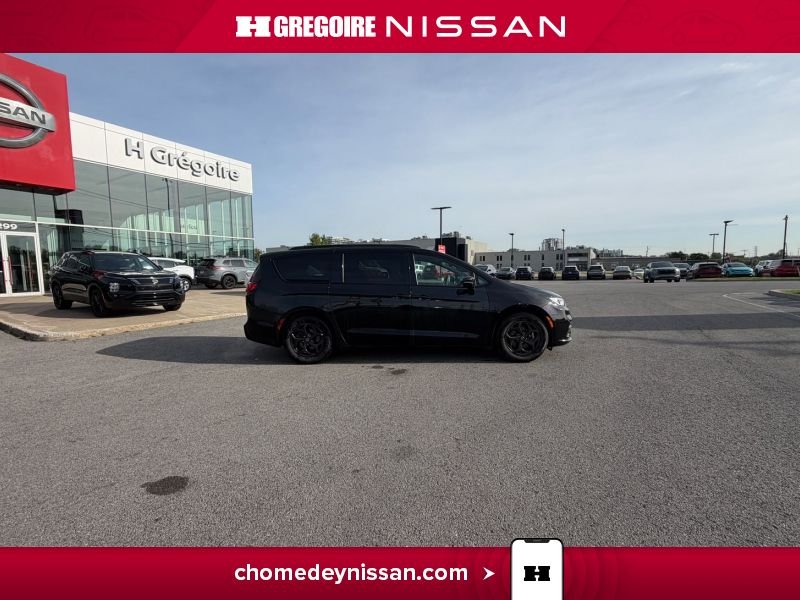 2025 Chrysler Pacifica Black Laval - photo #11