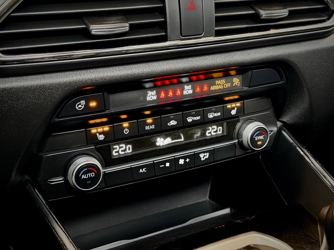 2022 Mazda CX-9 Black Notre-Dame-des-Prairies - photo #29